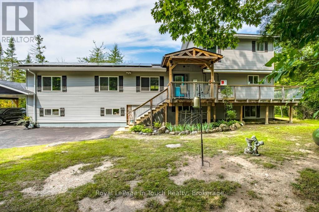 












36 MEADOWS AVENUE

,
Tay,




Ontario
L0K2C0

