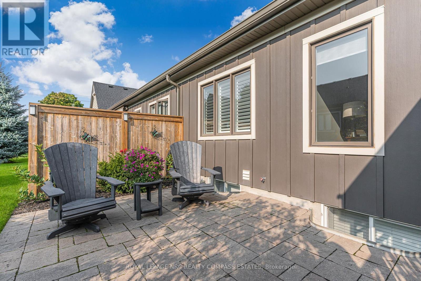 












55 - 180 PORT ROBINSON ROAD

,
Pelham (Fonthill),




Ontario
L0S1E6

