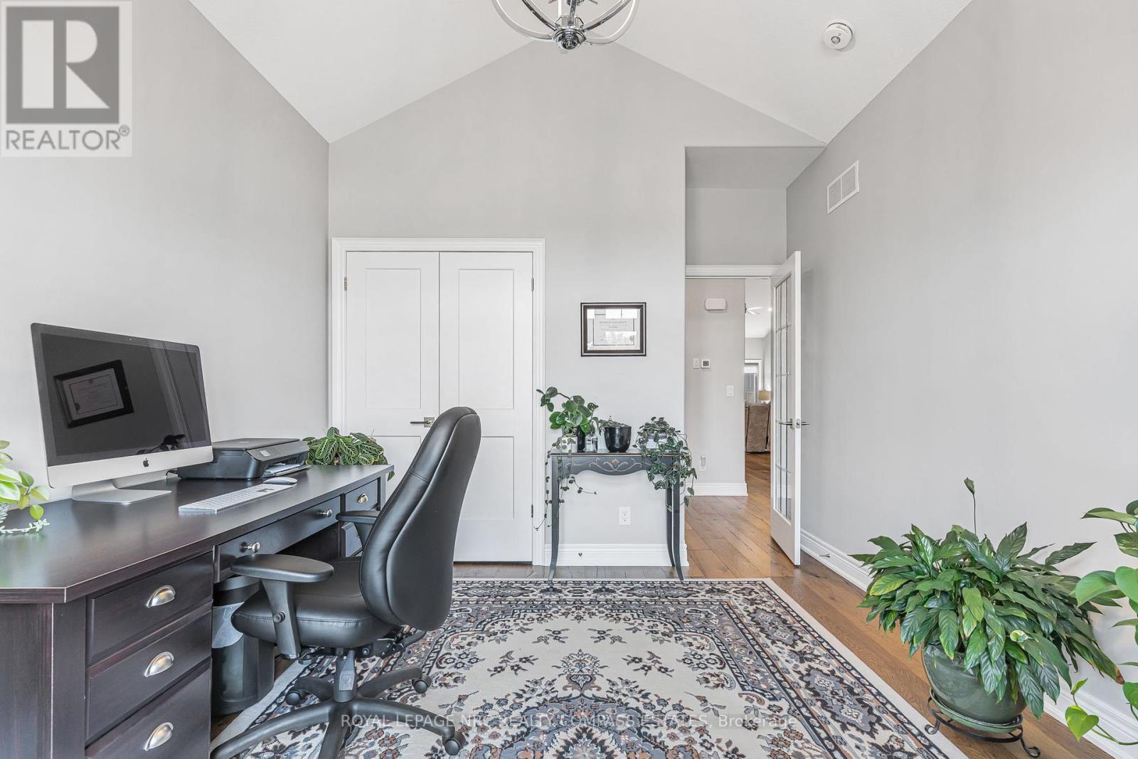 












55 - 180 PORT ROBINSON ROAD

,
Pelham (Fonthill),




Ontario
L0S1E6

