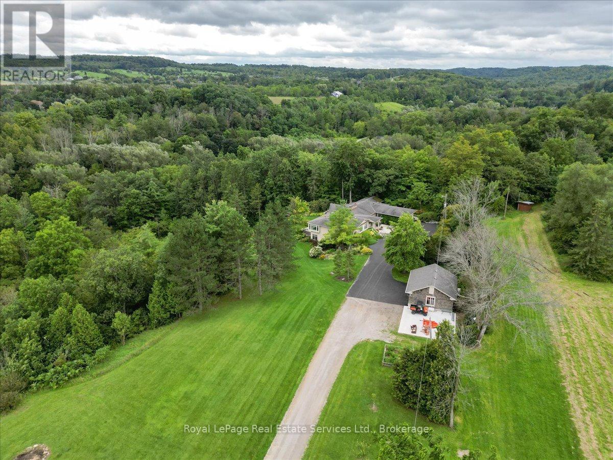 












6150 WALKERS LINE

,
Burlington,




Ontario
L7M0R3

