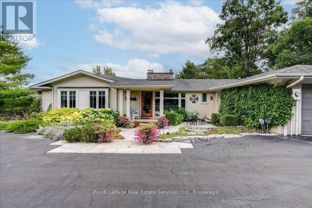 












6150 WALKERS LINE

,
Burlington,




Ontario
L7M0R3

