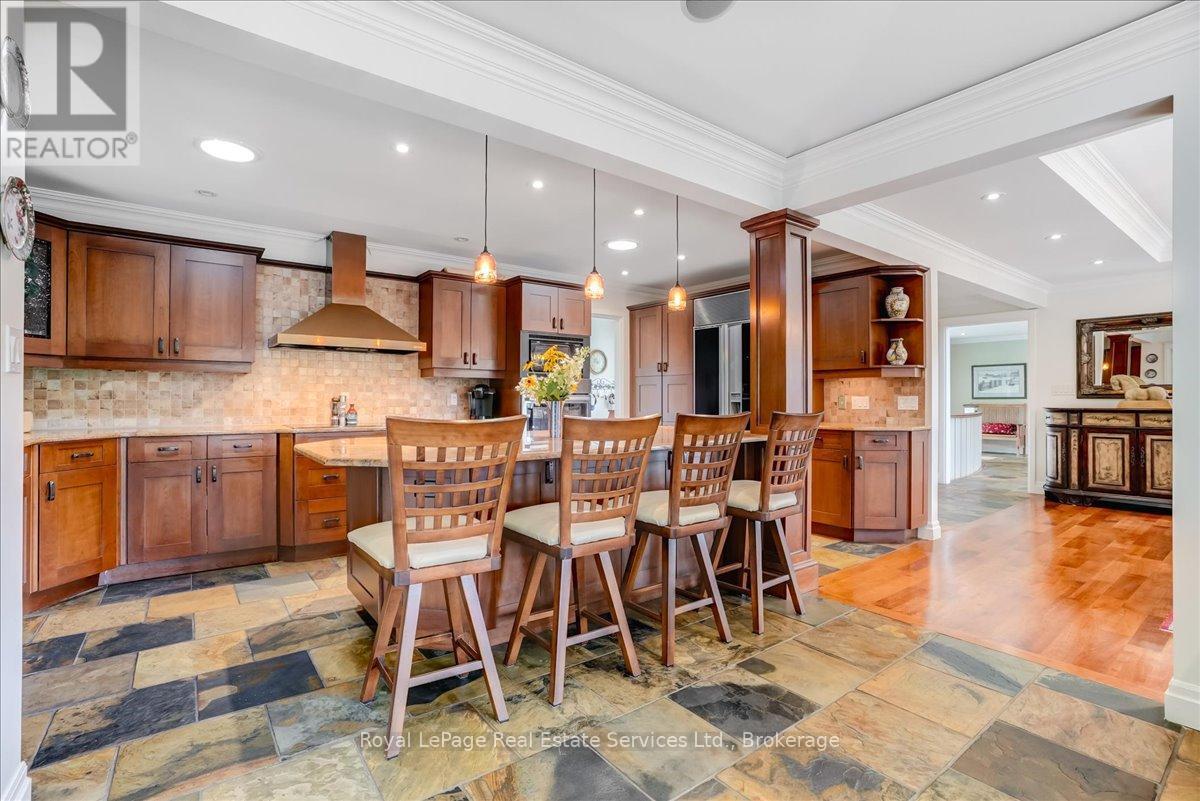 












6150 WALKERS LINE

,
Burlington,




Ontario
L7M0R3

