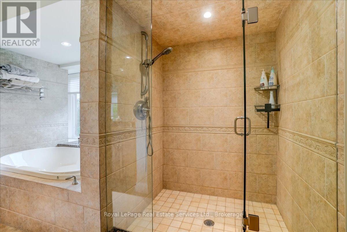 












6150 WALKERS LINE

,
Burlington,




Ontario
L7M0R3


