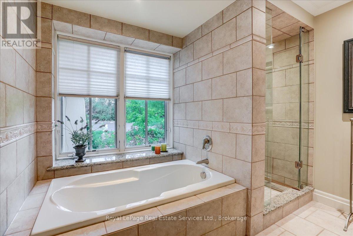 












6150 WALKERS LINE

,
Burlington,




Ontario
L7M0R3

