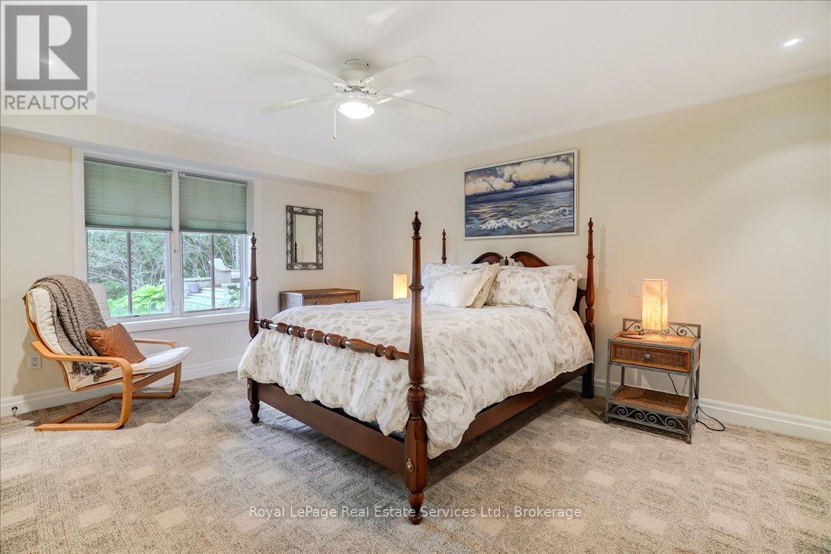 












6150 WALKERS LINE

,
Burlington,




Ontario
L7M0R3

