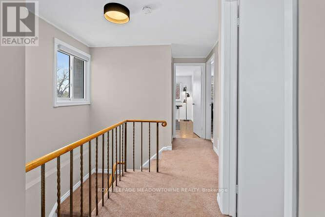 












4A HALL ROAD

,
Halton Hills,




Ontario
L7G4W5

