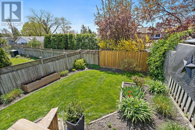 












4A HALL ROAD

,
Halton Hills,




Ontario
L7G4W5

