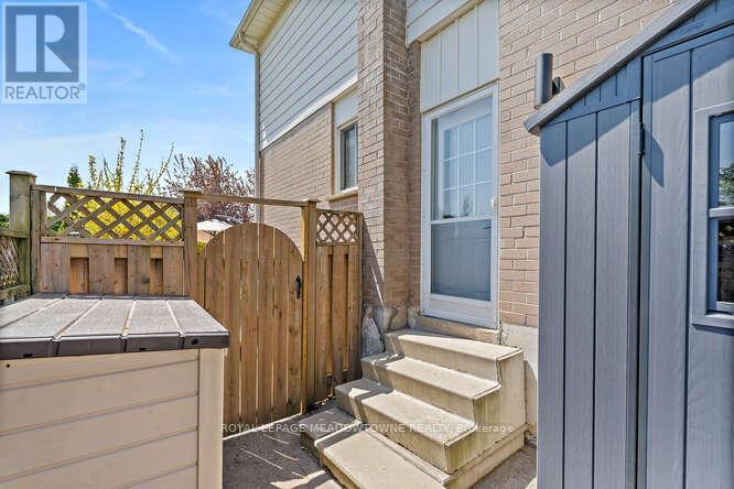 












4A HALL ROAD

,
Halton Hills,




Ontario
L7G4W5

