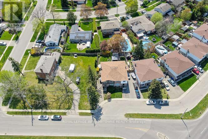 












4A HALL ROAD

,
Halton Hills,




Ontario
L7G4W5

