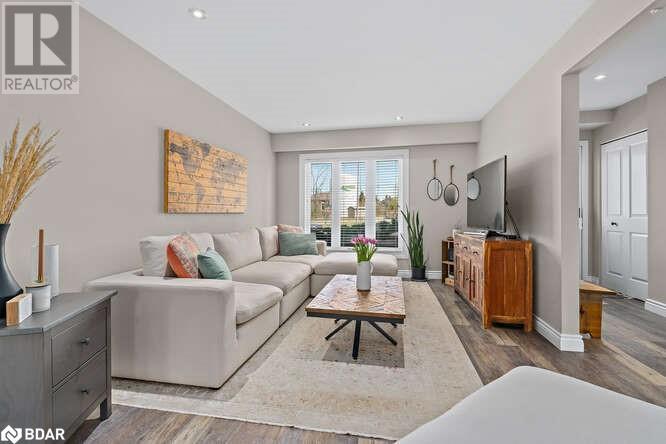 












4A HALL Road

,
Georgetown,




Ontario
L7G4W5

