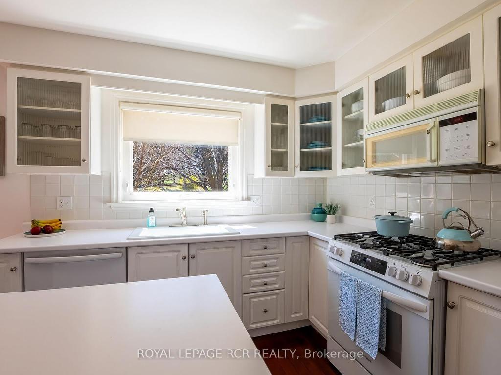 









4


Hill

Street,
Erin,




ON
N0B 1Z0


