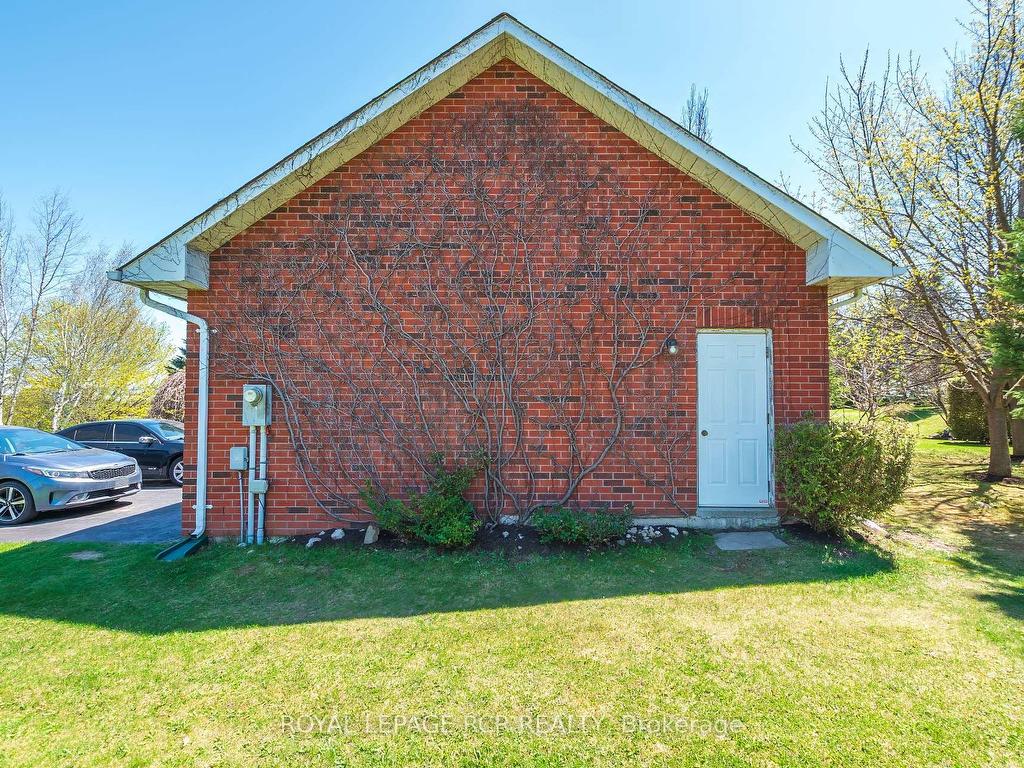 









4


Hill

Street,
Erin,




ON
N0B 1Z0

