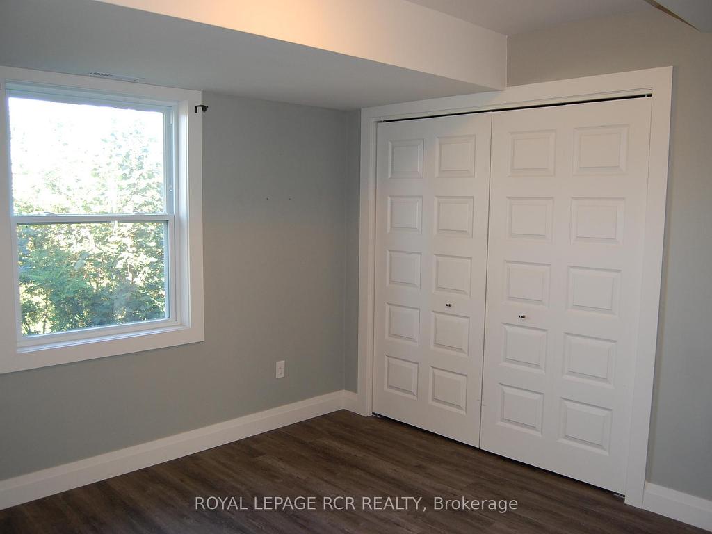 









295A


Broadway

N/A, 2,
Orangeville,




ON
L9W 1L2

