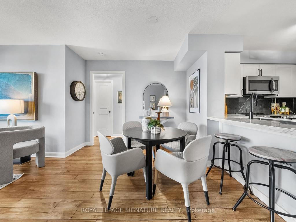









4968


Yonge

Street, 3005,
Toronto,




ON
M2N 7G9

