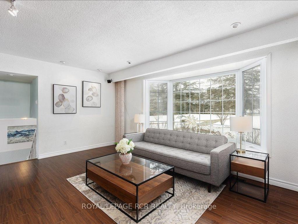 









3990


Mount Albert

Road,
East Gwillimbury,




ON
L0G 1V0

