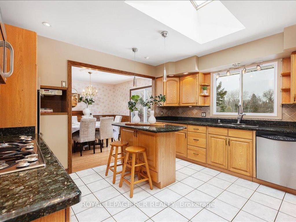 









3990


Mount Albert

Road,
East Gwillimbury,




ON
L0G 1V0

