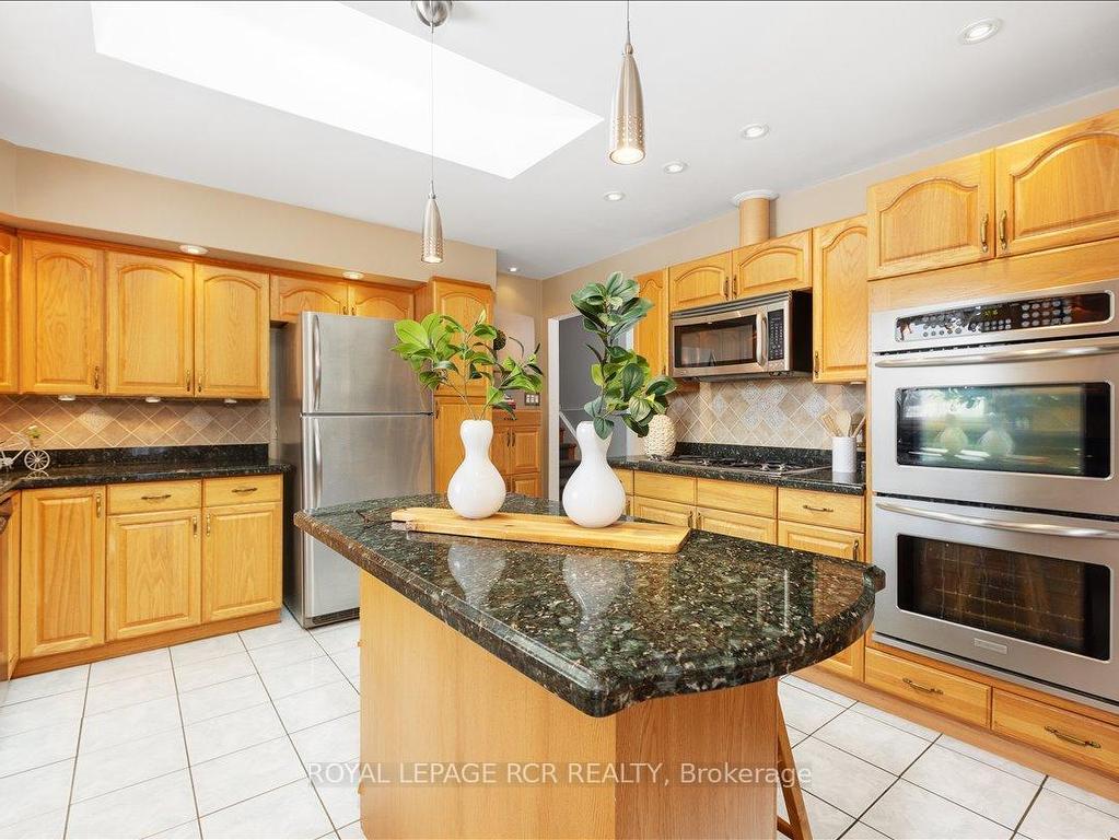 









3990


Mount Albert

Road,
East Gwillimbury,




ON
L0G 1V0

