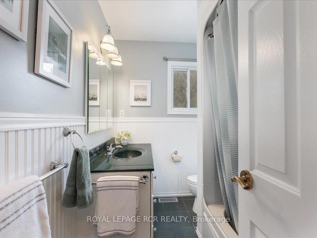 









3990


Mount Albert

Road,
East Gwillimbury,




ON
L0G 1V0

