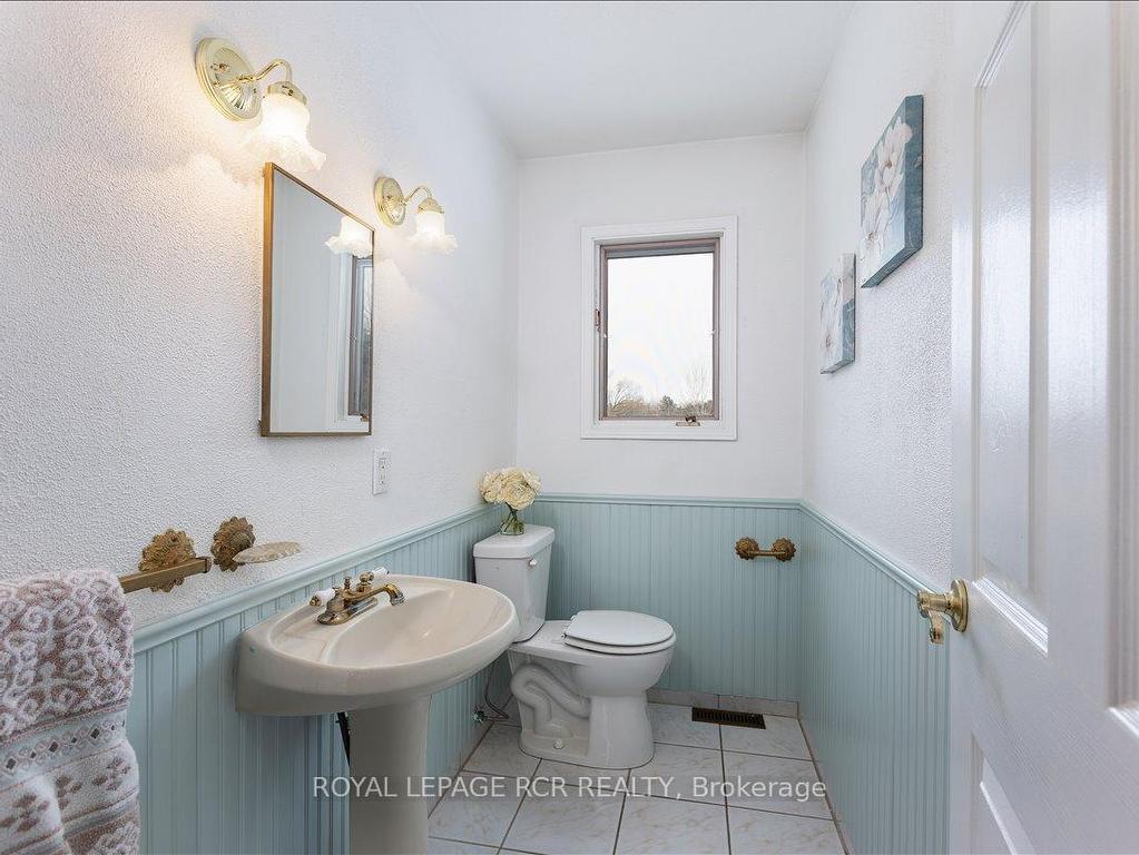 









3990


Mount Albert

Road,
East Gwillimbury,




ON
L0G 1V0

