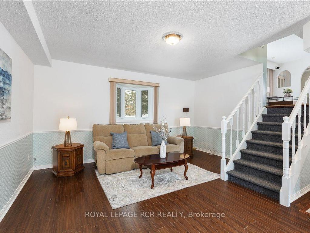 









3990


Mount Albert

Road,
East Gwillimbury,




ON
L0G 1V0

