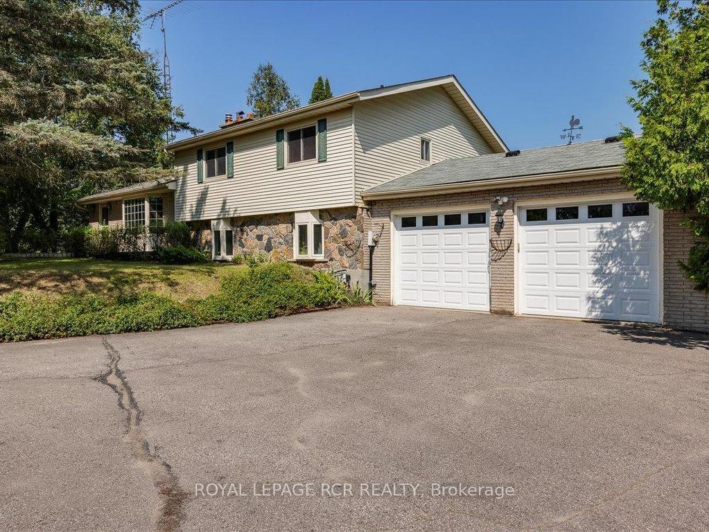 









3990


Mount Albert

Road,
East Gwillimbury,




ON
L0G 1V0


