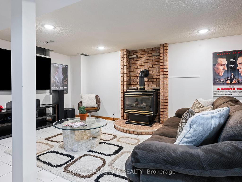 









243


Beechfield

Crescent,
Orangeville,




ON
L9W 4N3

