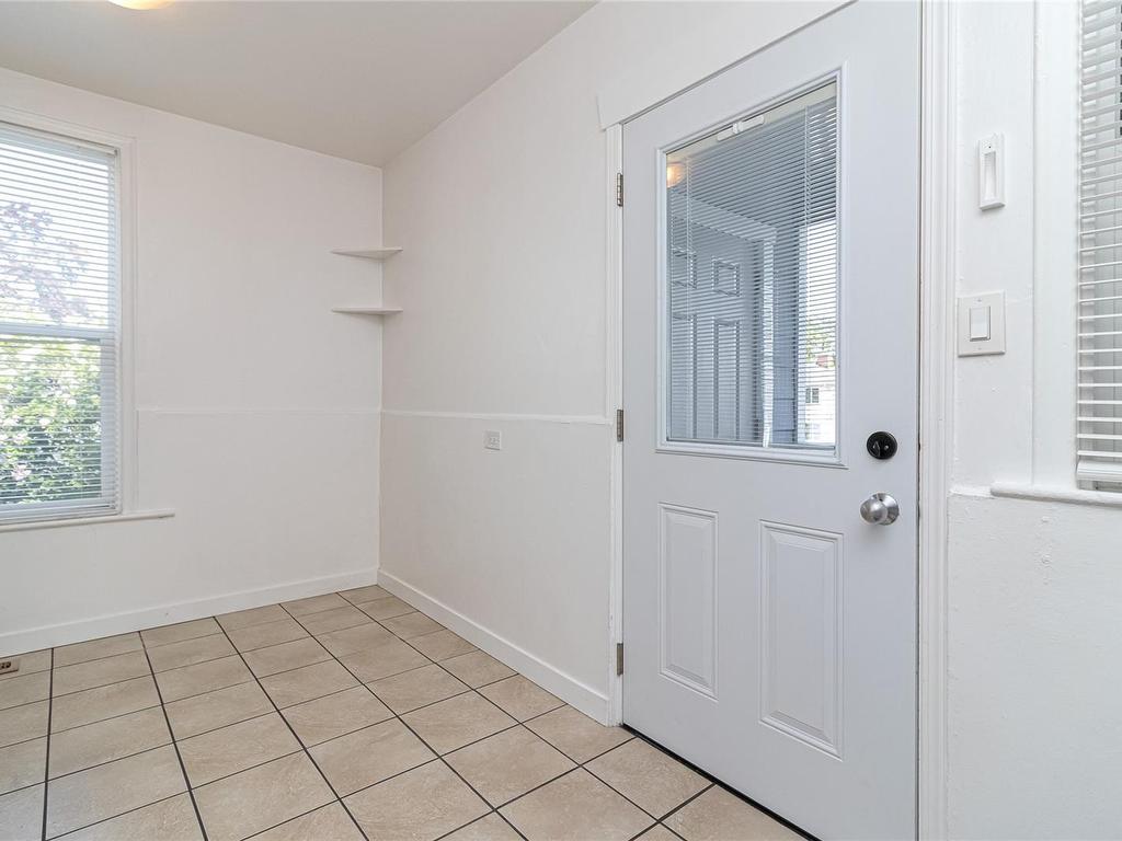 









2335


Howard

St,
Victoria,




BC
V8R 4K8


