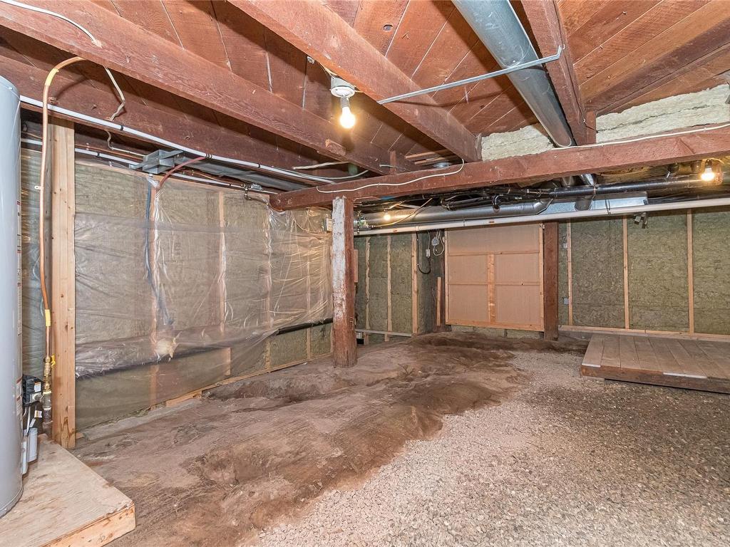 









2335


Howard

St,
Victoria,




BC
V8R 4K8

