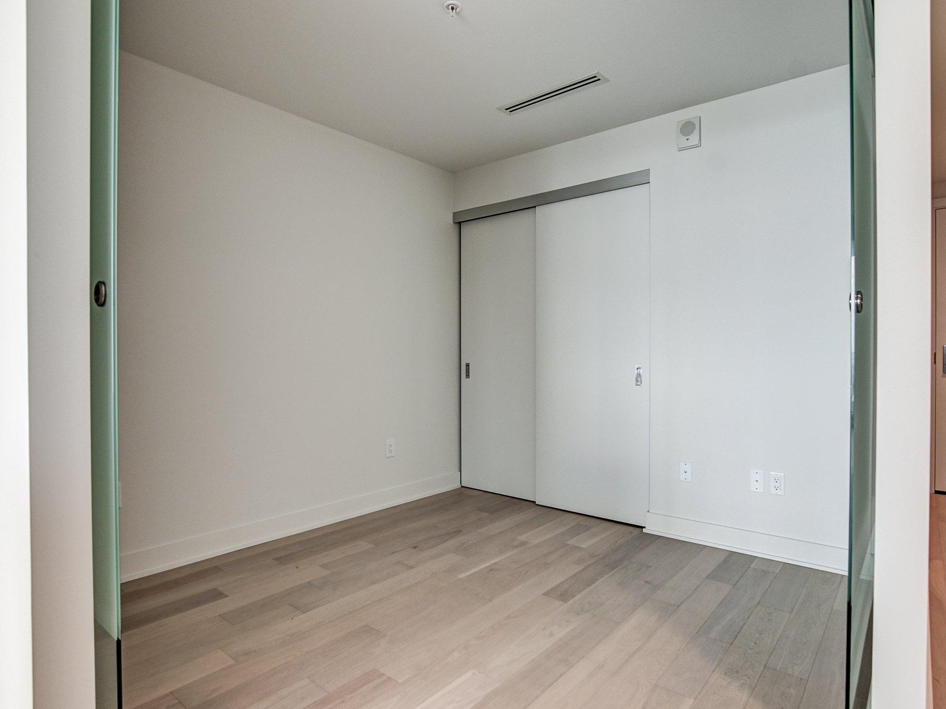 









1288


Rue St-Antoine O.

, 2003,
Montréal (Ville-Marie),




QC
H3C0X6

