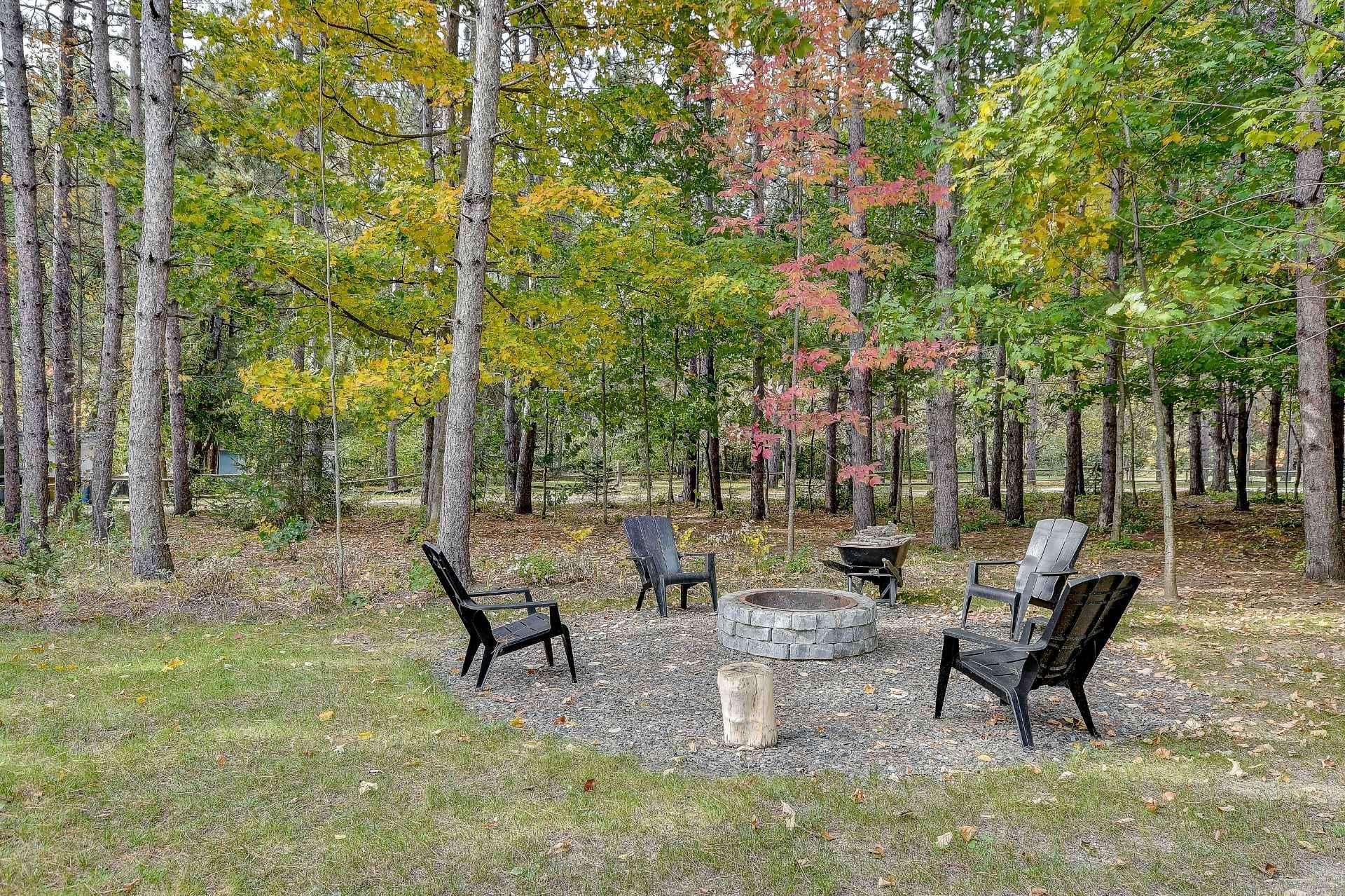 









1202


Rue Shefford

,
Bromont,




QC
J2L1E5

