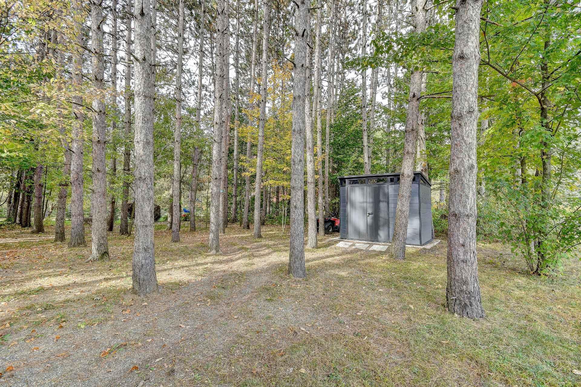 









1202


Rue Shefford

,
Bromont,




QC
J2L1E5

