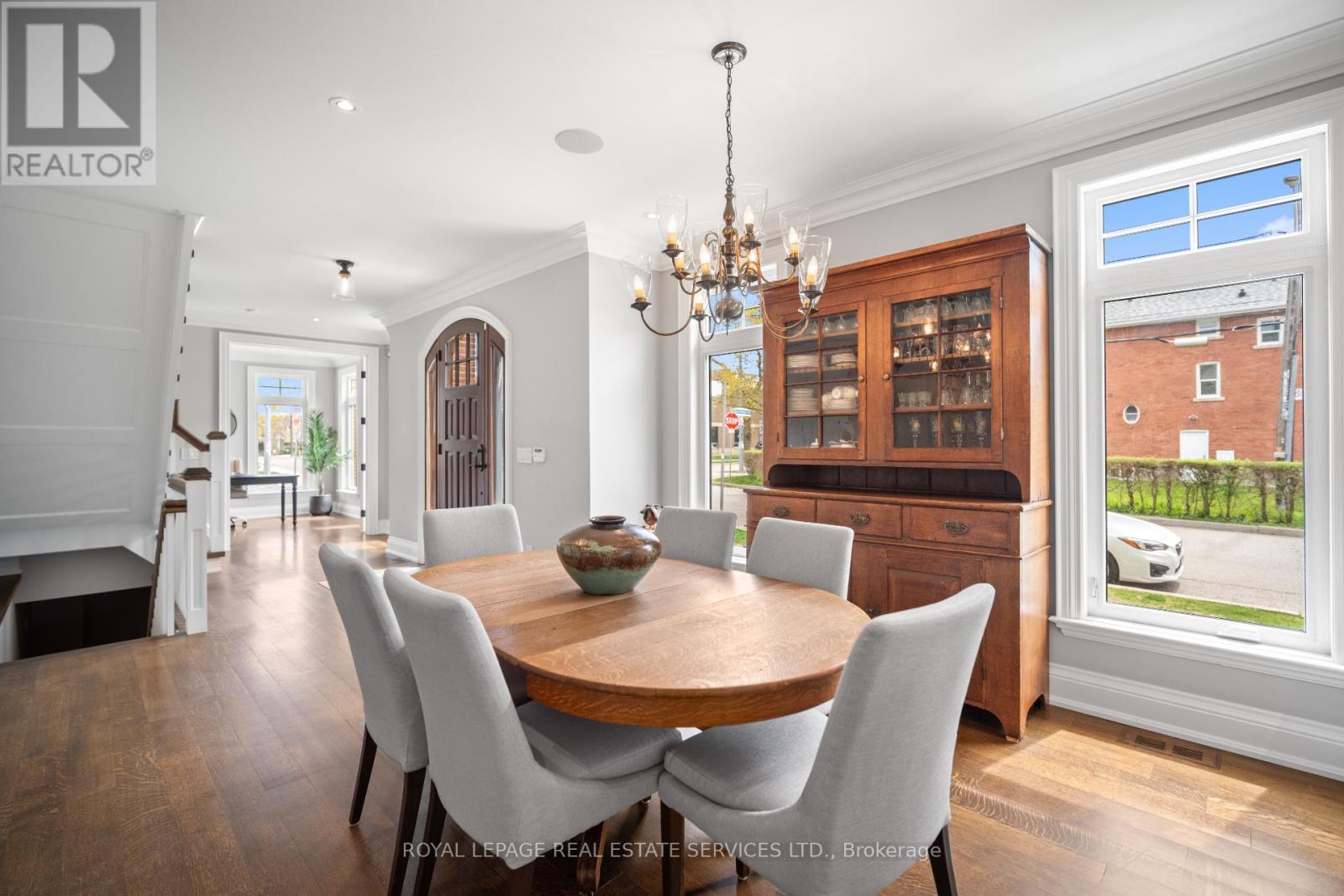 












546 PRINCE EDWARD DRIVE N

,
Toronto,




Ontario
M8X2M7

