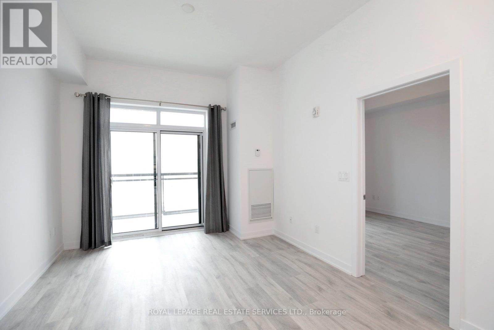 












809 - 2486 OLD BRONTE ROAD

,
Oakville,




Ontario
L6M4J2

