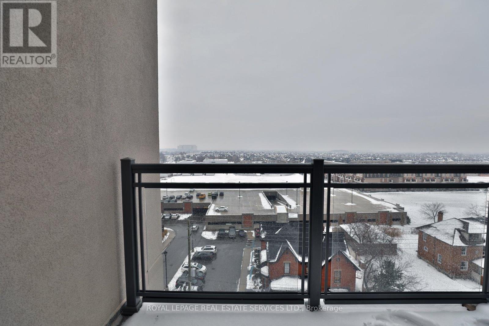 












809 - 2486 OLD BRONTE ROAD

,
Oakville,




Ontario
L6M4J2


