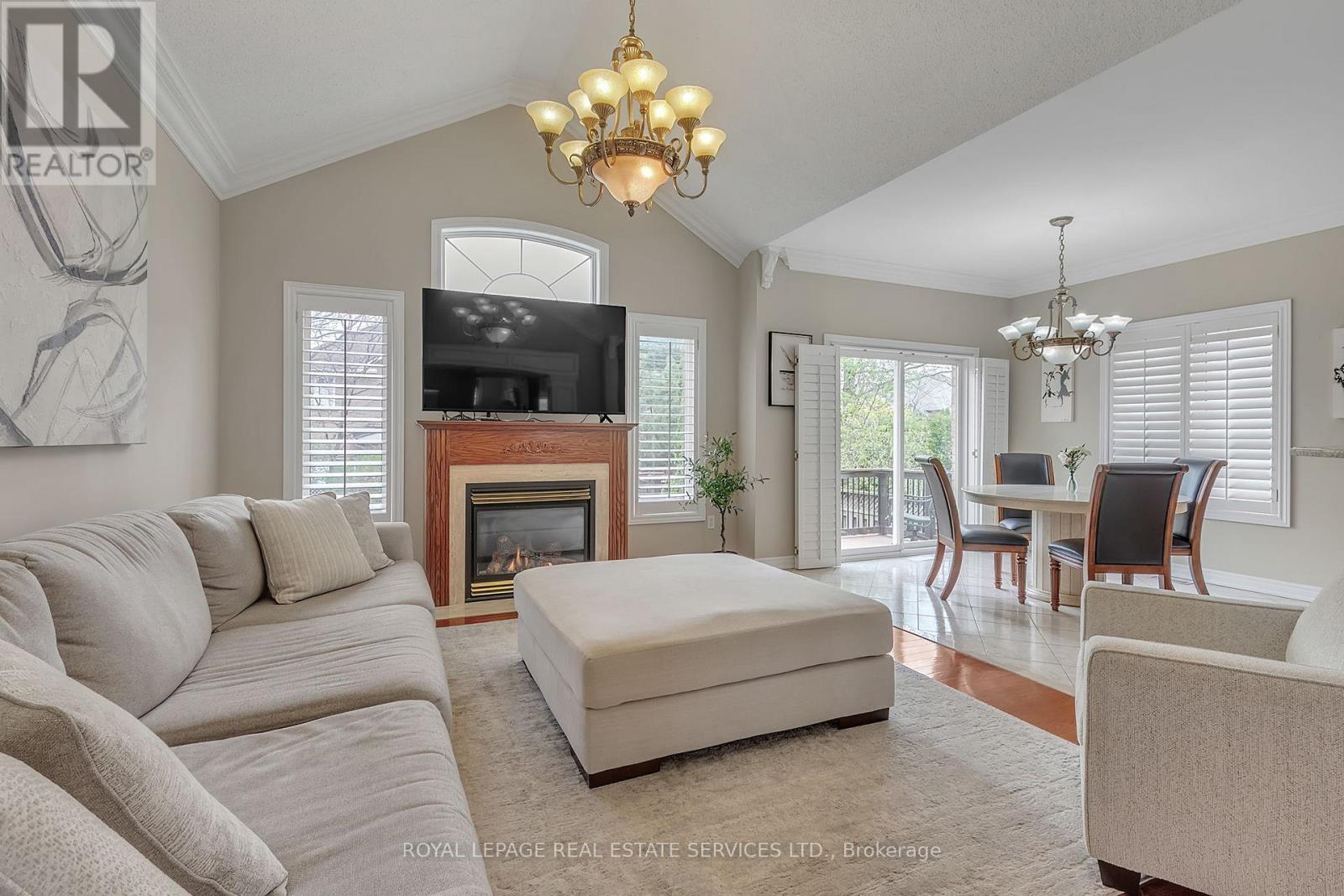 












2444 SALCOME DRIVE

,
Oakville,




Ontario
L6H7N5

