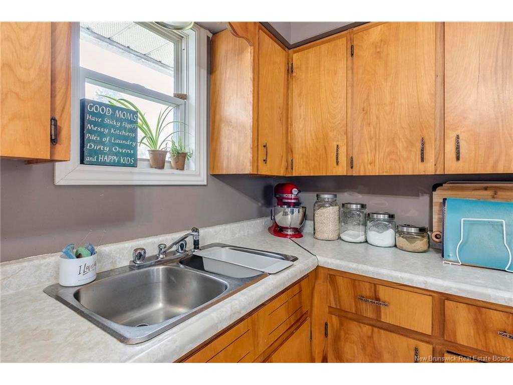 









4


Hillside

DR,
Blacks Harbour,




NB
E5H 1H5

