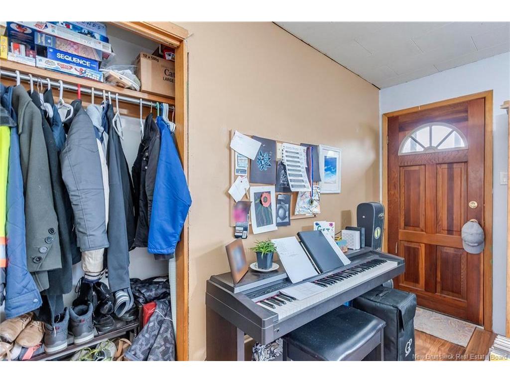 









4


Hillside

DR,
Blacks Harbour,




NB
E5H 1H5

