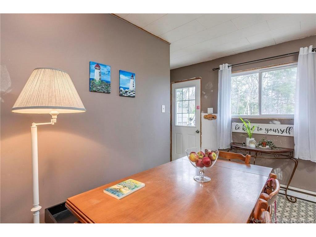 









4


Hillside

DR,
Blacks Harbour,




NB
E5H 1H5

