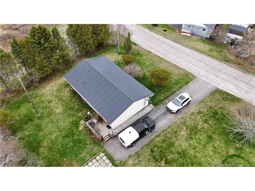 









4


Hillside

DR,
Blacks Harbour,




NB
E5H 1H5


