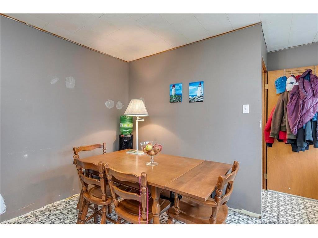 









4


Hillside

DR,
Blacks Harbour,




NB
E5H 1H5

