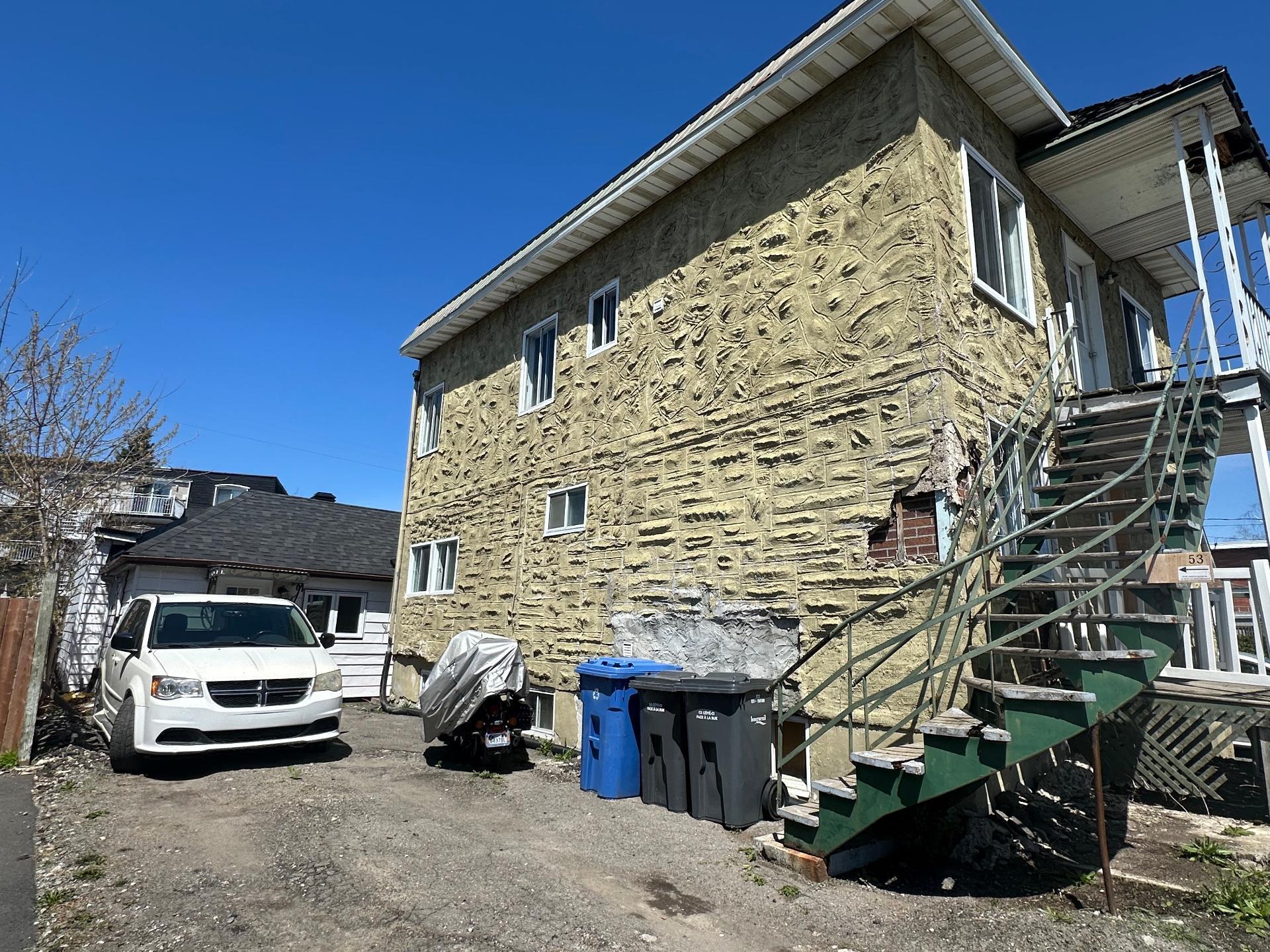 









53

 - 61


Rue Prévost

,
Longueuil (Le Vieux-Longueuil),




QC
J4J1H2

