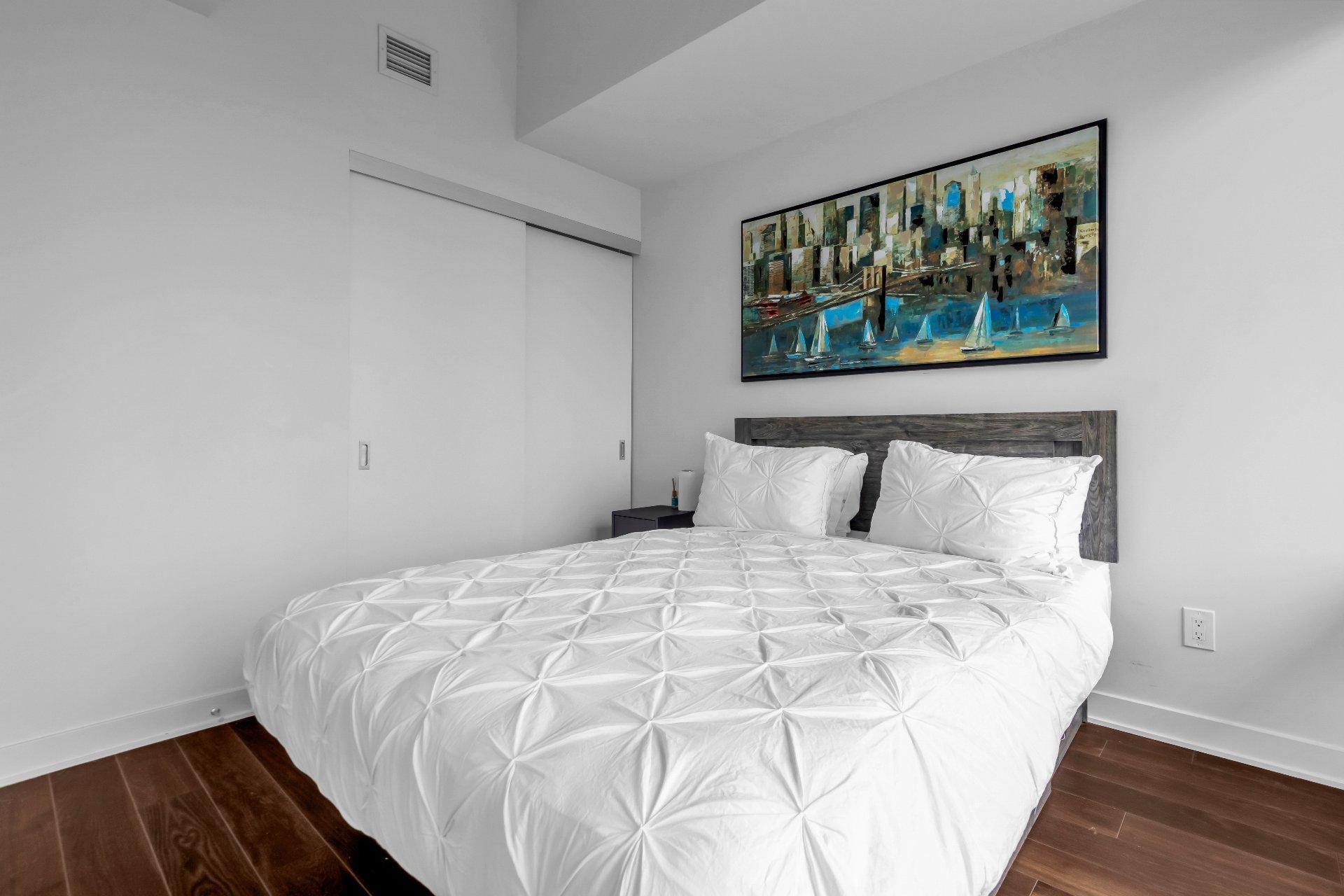 









1188


Rue St-Antoine O.

, 3801,
Montréal (Ville-Marie),




QC
H3C1B4


