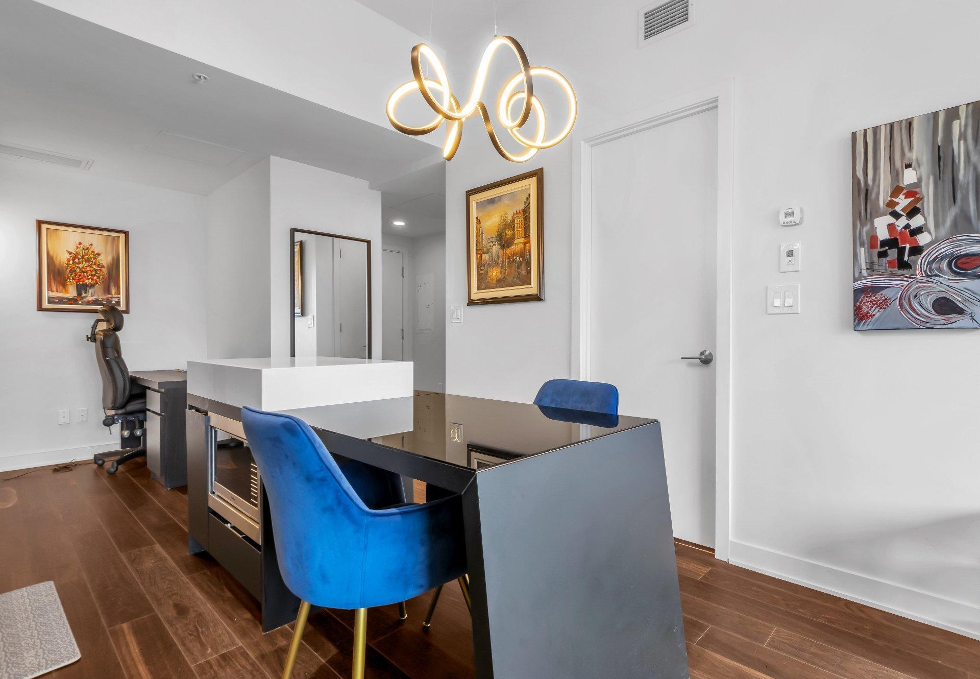 









1188


Rue St-Antoine O.

, 3801,
Montréal (Ville-Marie),




QC
H3C1B4

