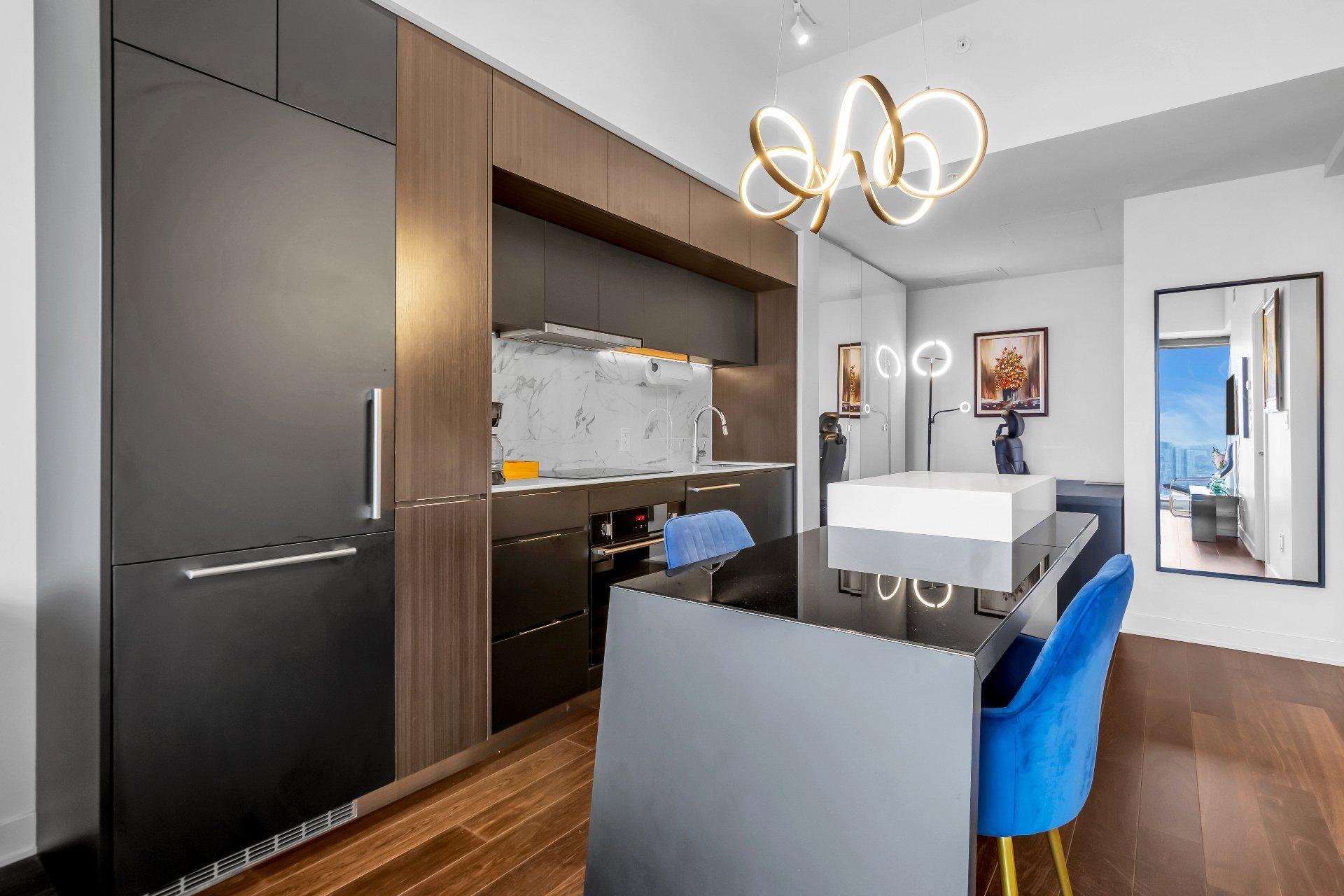 









1188


Rue St-Antoine O.

, 3801,
Montréal (Ville-Marie),




QC
H3C1B4

