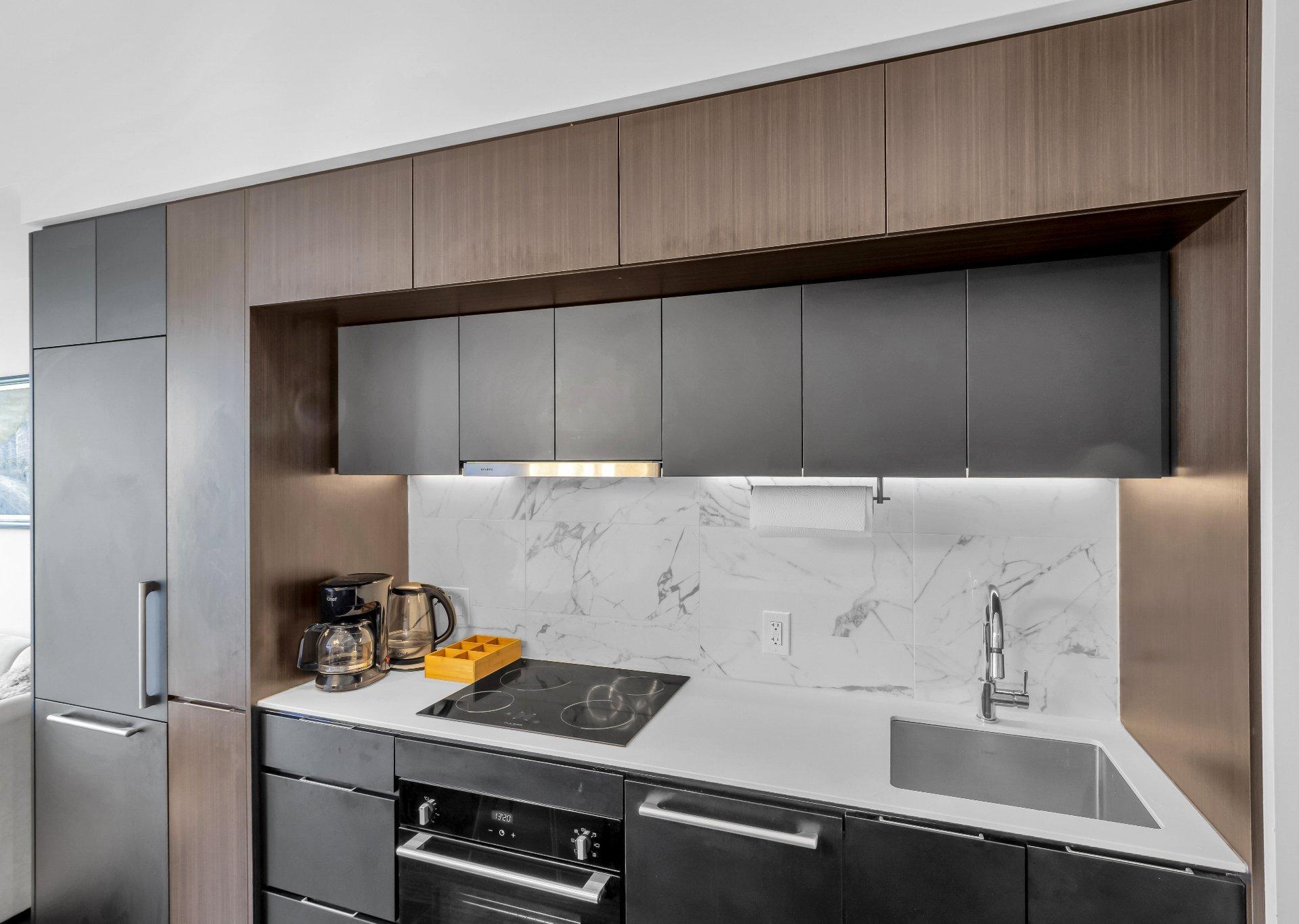 









1188


Rue St-Antoine O.

, 3801,
Montréal (Ville-Marie),




QC
H3C1B4

