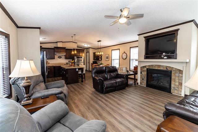 









4


Sunset

CR,
Sanford,




MB
R0G 2J0

