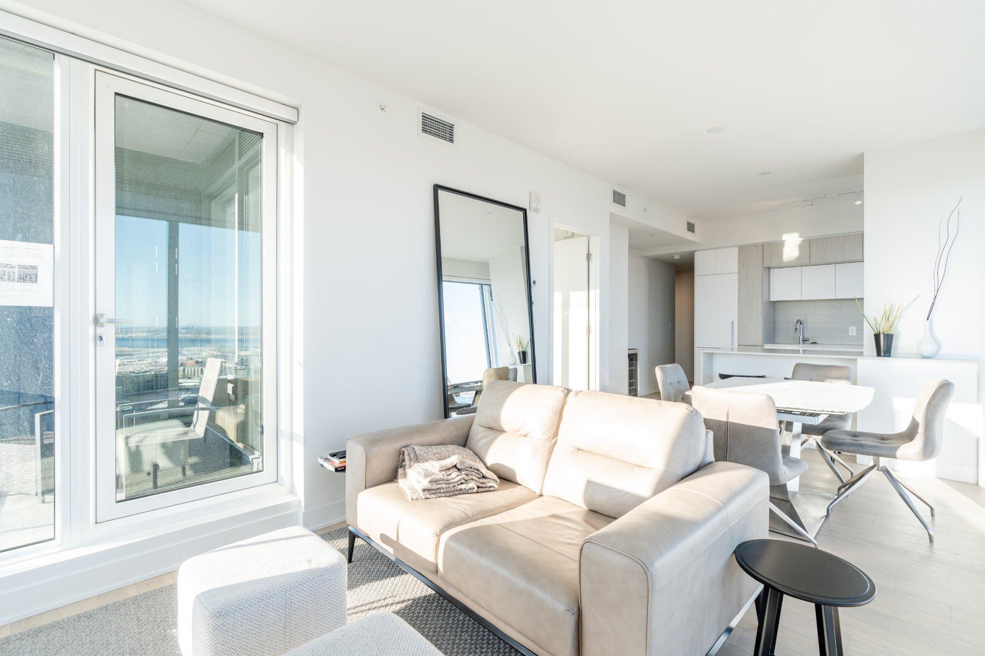 









1288


Rue St-Antoine O.

, 4102,
Montréal (Ville-Marie),




QC
H3C0X6

