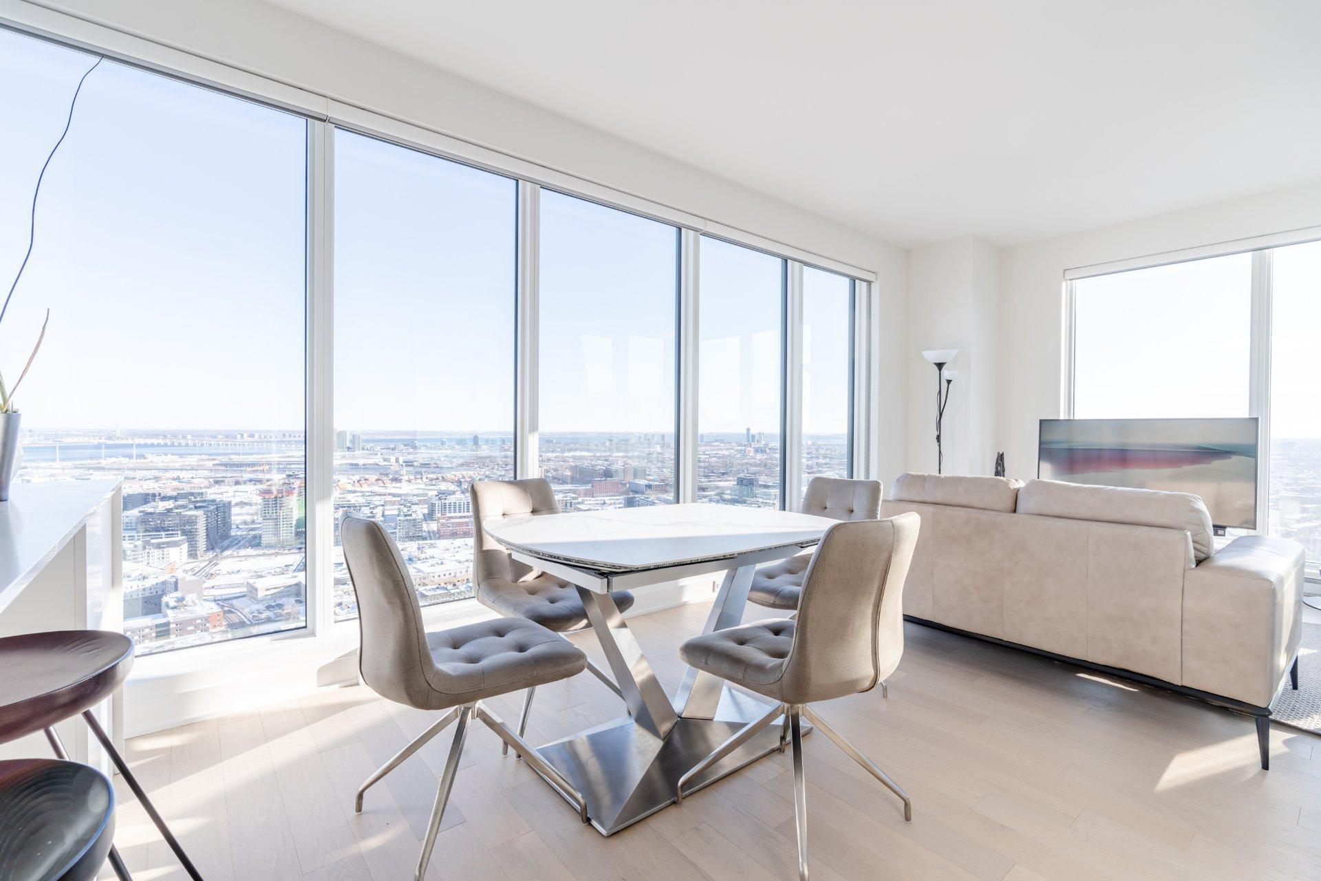 









1288


Rue St-Antoine O.

, 4102,
Montréal (Ville-Marie),




QC
H3C0X6

