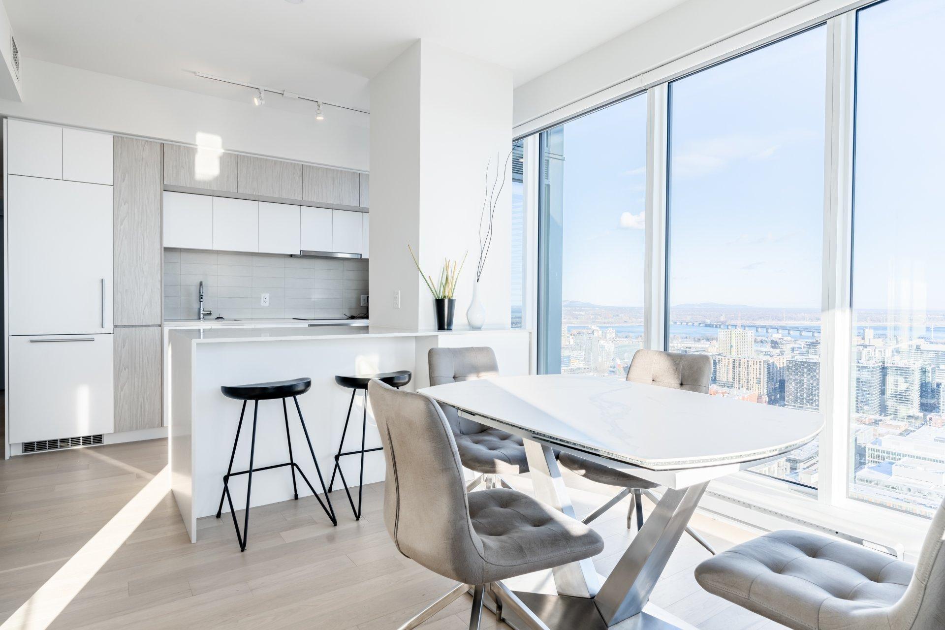 









1288


Rue St-Antoine O.

, 4102,
Montréal (Ville-Marie),




QC
H3C0X6

