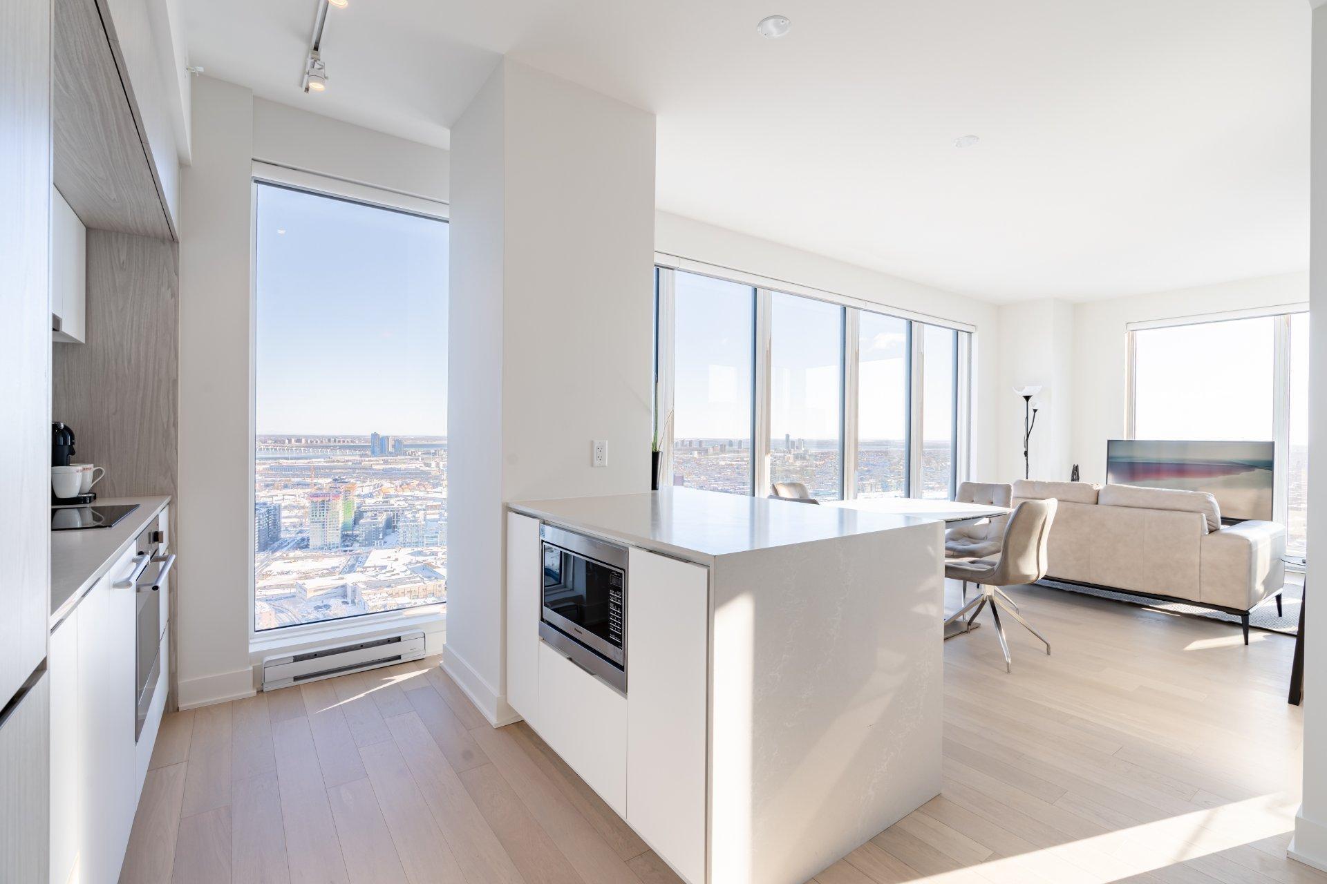 









1288


Rue St-Antoine O.

, 4102,
Montréal (Ville-Marie),




QC
H3C0X6

